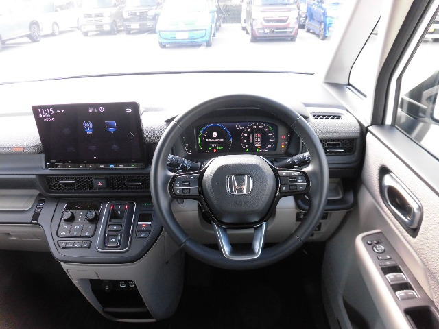 ステップワゴン2.0 e:HEV エアー EX