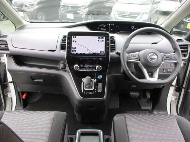 セレナ1.2 e-POWER ハイウェイスターV