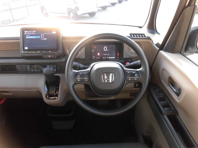 N-BOXジョイ モノトーン