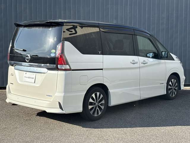 セレナ2.0 ハイウェイスター VセレクションII