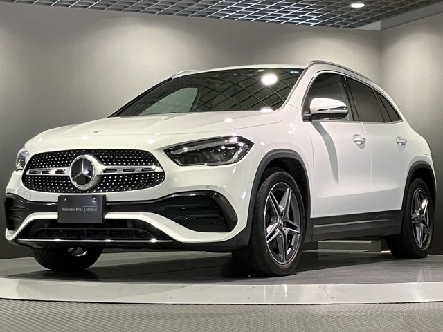 GLAクラスGLA200d 4マチック AMGラインパッケージ 4WD