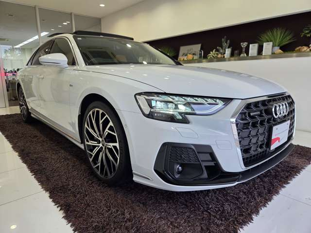 A860 TFSI e クワトロ 4WD