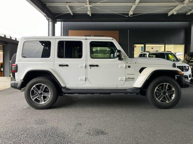 ラングラーアンリミテッド サハラ 4WD