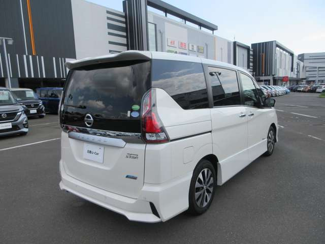 セレナ2.0 ハイウェイスター Vセレクション