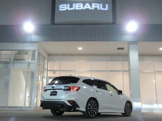 レヴォーグ1.8 STI スポーツ EX 4WD