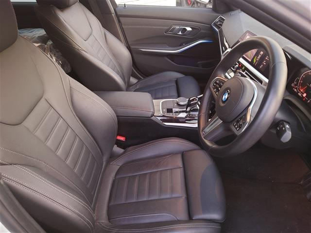 3シリーズセダン320d xドライブ Mスポーツ 4WD