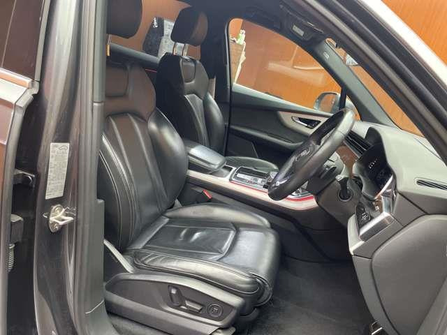 Q745 Sラインリミテッド 4WD