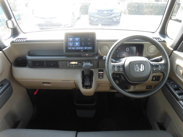 N-BOXジョイ 2トーン