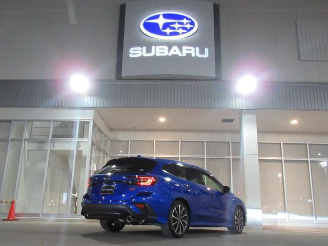 レヴォーグ1.8 STI スポーツ EX 4WD
