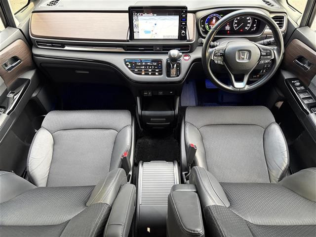 オデッセイ2.0 e:HEV アブソルート EX