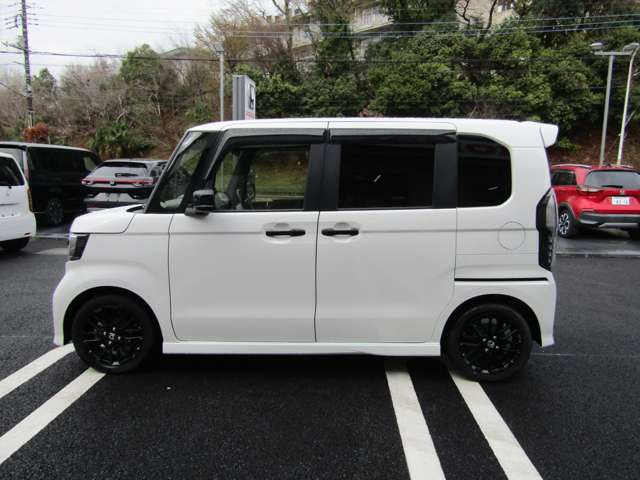 N-BOXカスタムL ターボ スタイルプラス ブラック