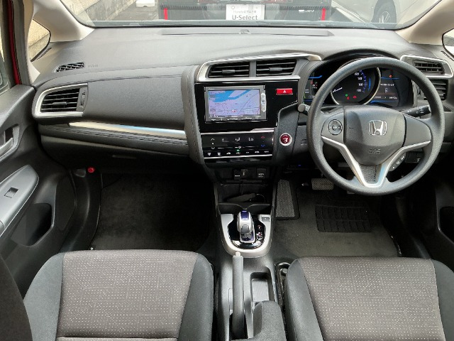 フィット1.5 ハイブリッド Fパッケージ