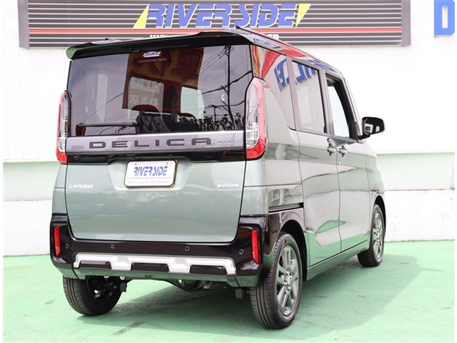 デリカミニT プレミアム 4WD