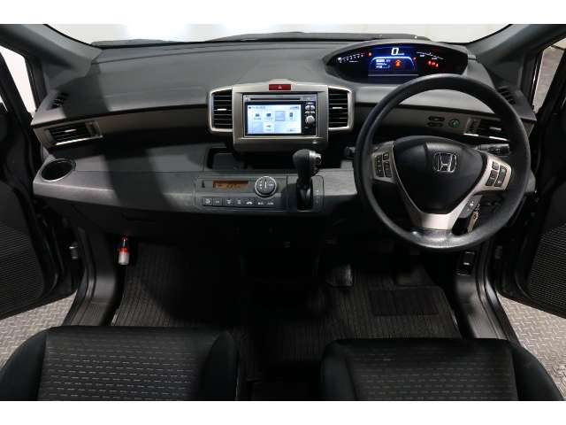 フリードスパイクハイブリッド1.5 ジャストセレクション