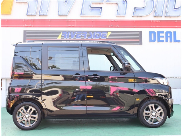 デリカミニT プレミアム 4WD