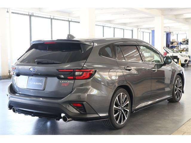 レヴォーグ1.8 STI スポーツ 4WD