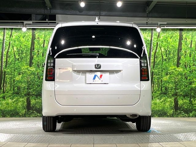 安心の最長10年・走行無制限保証(有償)をご用意。保証内容も充実はもちろん、無料点検&オイル交換や、年中無休の全国・24時間ロードサービスも付帯されておりますのでご安心下さい。