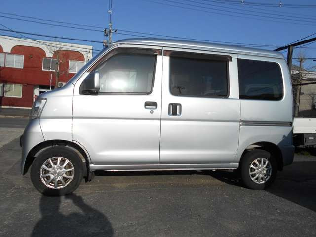 ハイゼットカーゴデラックス ハイルーフ 4WD