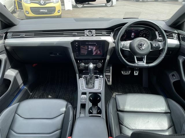 アルテオンTSI 4モーション Rライン アドバンス 4WD