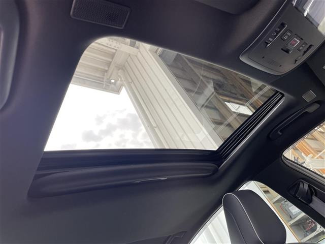 クラウンハイブリッド 2.5 RS アドバンス