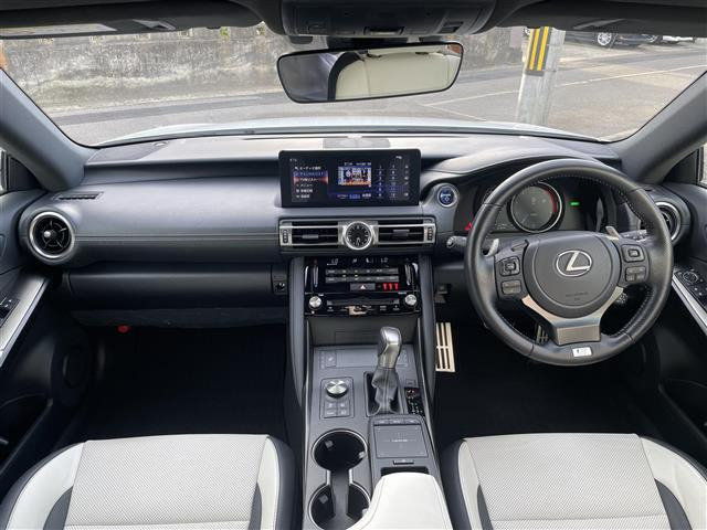 IS300h Fスポーツ