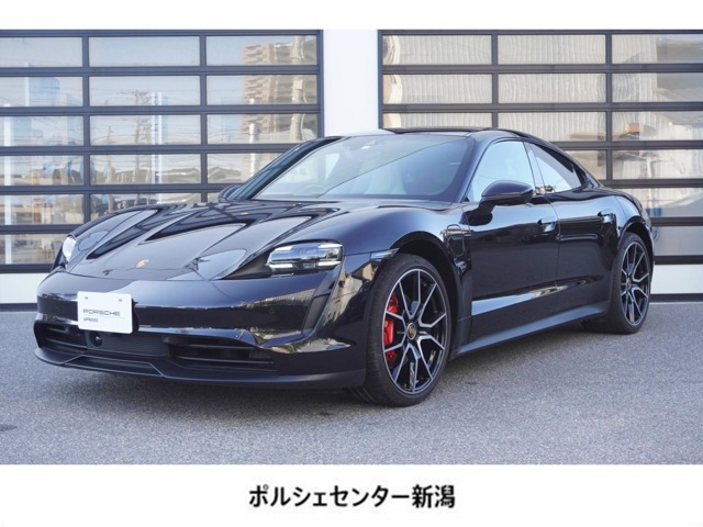 タイカン4S パフォーマンスバッテリー プラス 4+1シート 4WD