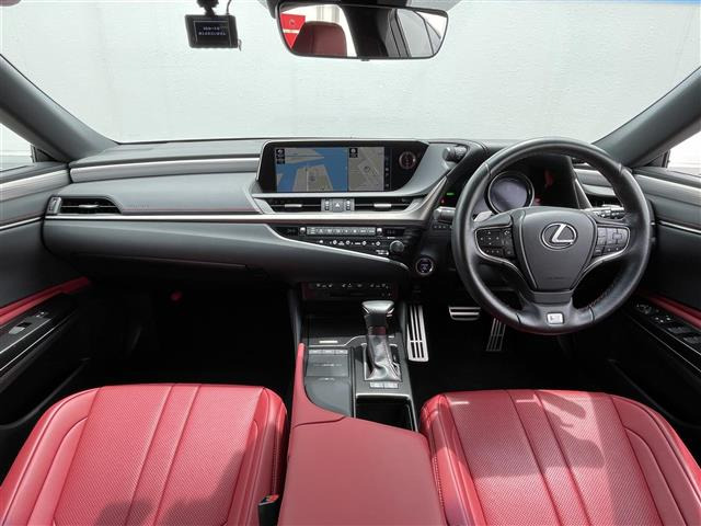 ES300h Fスポーツ