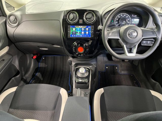 ノート1.2 e-POWER X FOUR 4WD