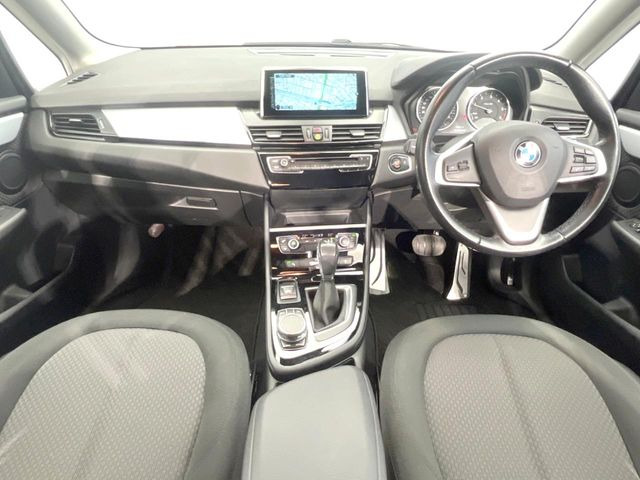 2シリーズアクティブツアラー218d