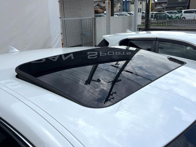 LS600h バージョンL 4WD