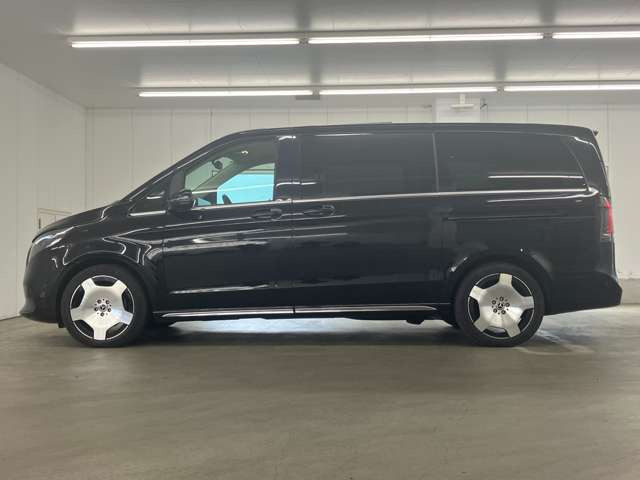 VクラスV220d エクスクルーシブ ロング プラチナスイート