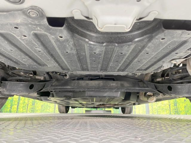 下回りがきれいなうちに、防錆加工の施工がオススメ。降雪地域はもちろん、沿岸部にお住いの方や、趣味でマリン・ウィンタースポーツをされる方に大変好評いただいております。