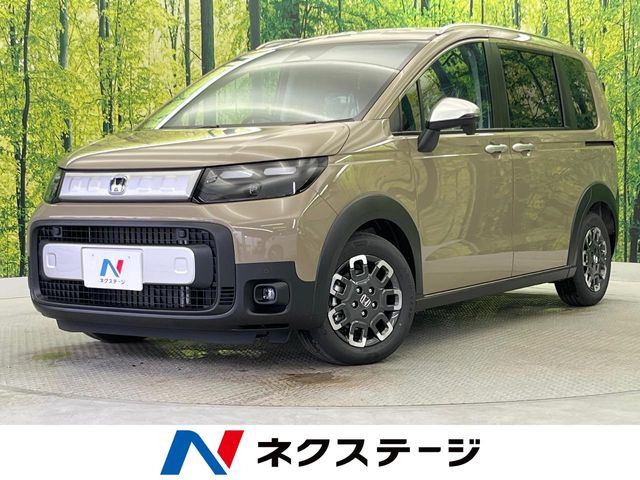 フリード1.5 e:HEV クロスター