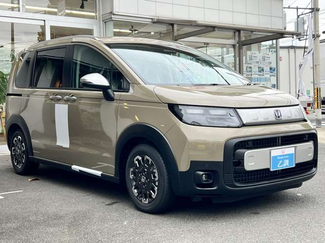 フリード1.5 e:HEV クロスター