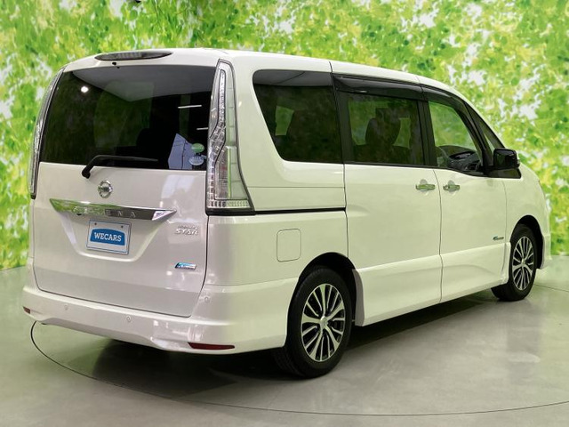 セレナ2.0 ハイウェイスター Vセレクション+Safety II S-HYBRID