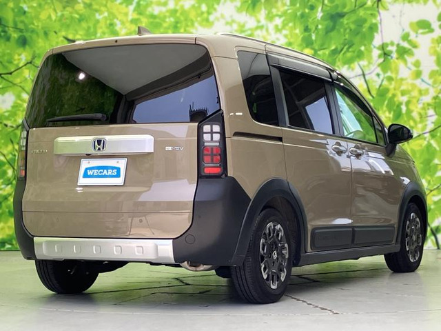 フリード1.5 ハイブリッド クロスター