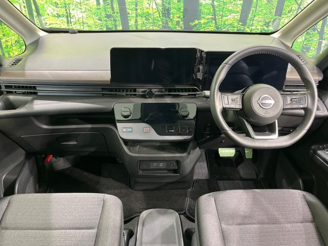 セレナ1.4 e-POWER ハイウェイスターV