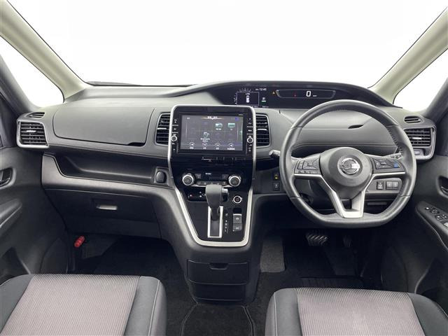 セレナ2.0 ハイウェイスター プロパイロット エディション