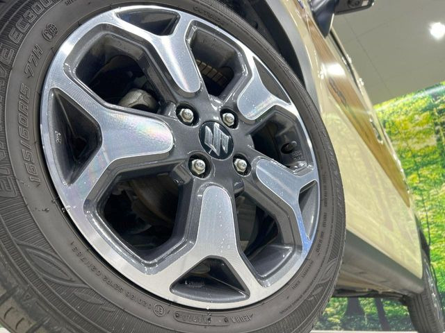 【純正15インチアルミホイール】外観にマッチした純正アルミホイールを装着しております。各種社外アルミホイールや、スタッドレスタイヤも取扱いしております。是非ご相談ください♪