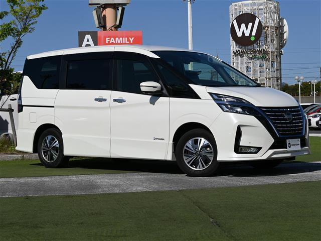 セレナ1.2 e-POWER ハイウェイスターV