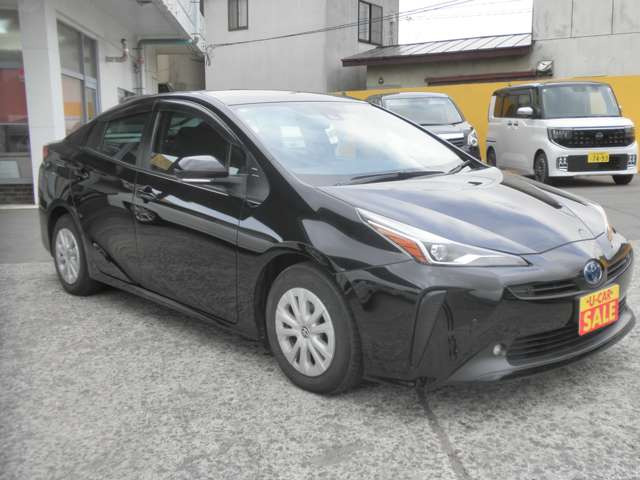 プリウス1.8 S E-Four 4WD