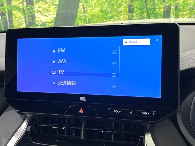 �yJBL�T�E���h�V�X�e���z���[�J�[�I�v�V�����̍��i�ʃT�E���h�V�X�e���𓋍ځB��p�̃`���[�j���O���{���ꂽ�召�l�X�ȃX�s�[�J�[����ǎ��ȃT�E���h���t�ł��A�Տꊴ���ӂ�鉹����Ԃ����o���܂��B
