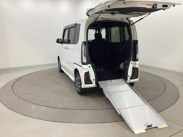 N-BOXスロープ 4WD