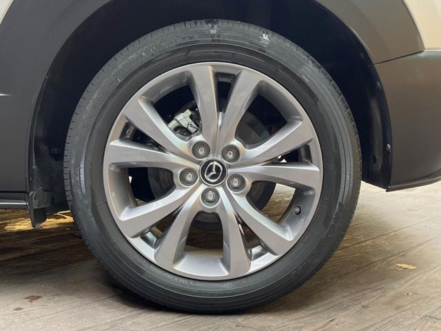 �y����18�C���`�A���~�z�C�[���z�O�ςɃ}�b�`���������A���~�z�C�[���𑕒����Ă���܂��B�e��ЊO�A���~�z�C�[����A�X�^�b�h���X�^�C�����戵�����Ă���܂��B���񂲑��k����������