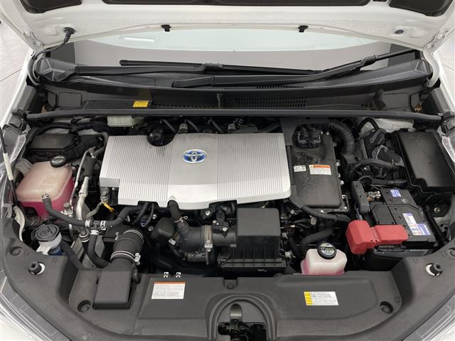 プリウス1.8 A E-Four 4WD