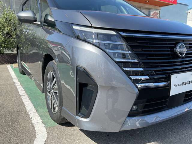 セレナ1.4 e-POWER ハイウェイスターV