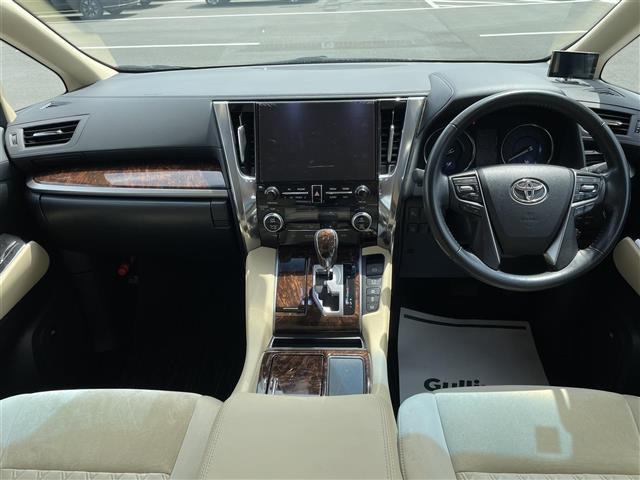 アルファードハイブリッド