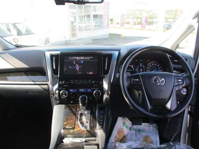 アルファードハイブリッド 2.5 SR E-Four 4WD