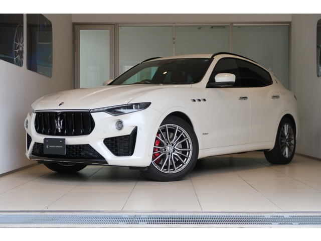 レヴァンテグランスポーツ 4WD