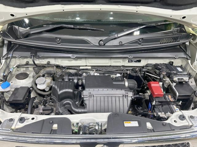 親切・丁寧な専門メカニックスタッフが応対!・車検・点検整備・事故等の修理などアフターサービスも安心。お車のカスタマイズもネクステージのサービススタッフまでご相談ください!